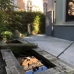 Apartment пространства за гости синият час - The Glass Moon Ruse