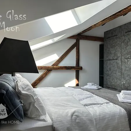 Appartement пространства за гости синият час - The Glass Moon