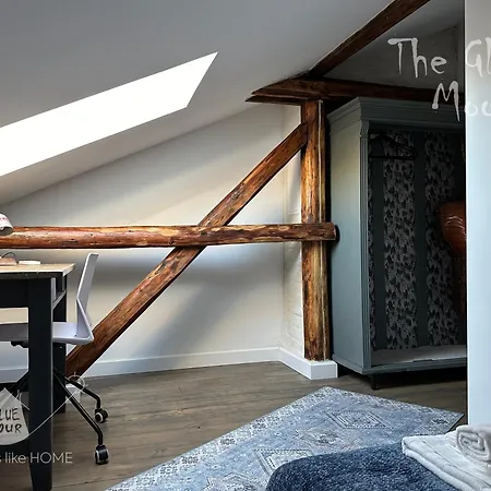 пространства за гости синият час - The Glass Moon * Ρούσε