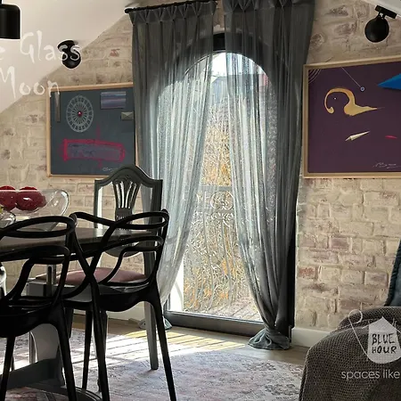 Appartamento пространства за гости синият час - The Glass Moon