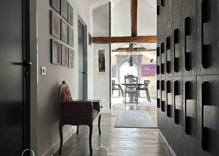 пространства за гости синият час - The Glass Moon Rusçuk